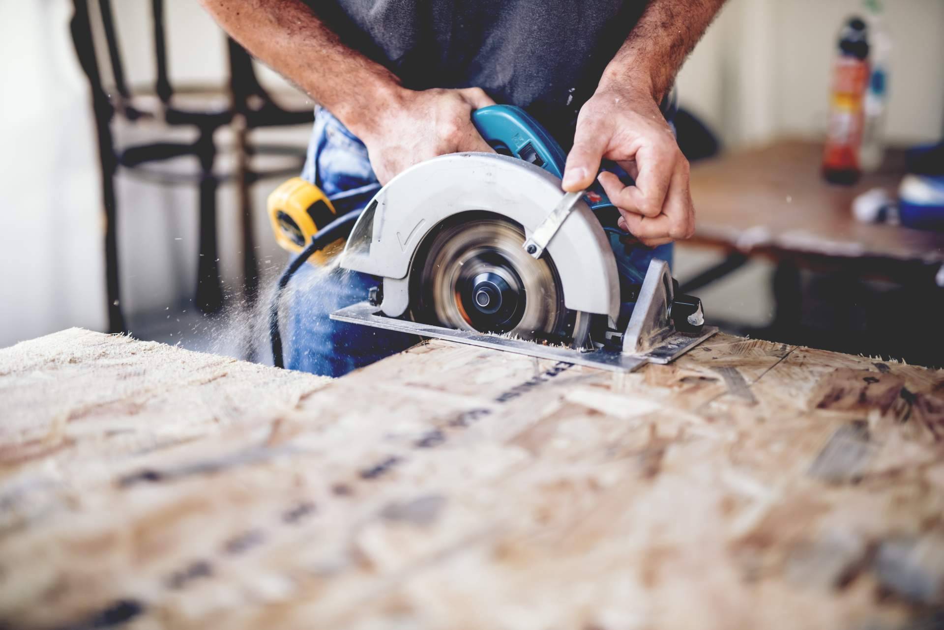 Woodworking routers for professional work at Mister Worker
