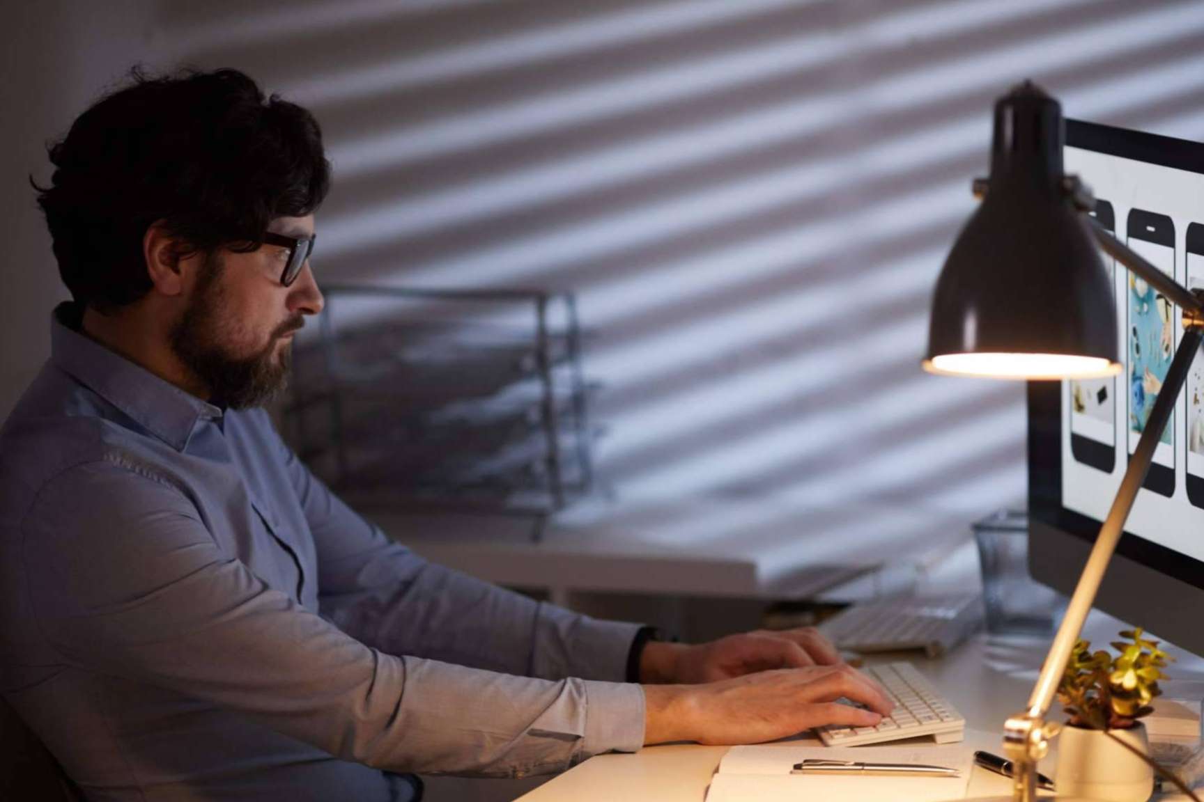 Is WordPress still the best option for digital professionals building websites?