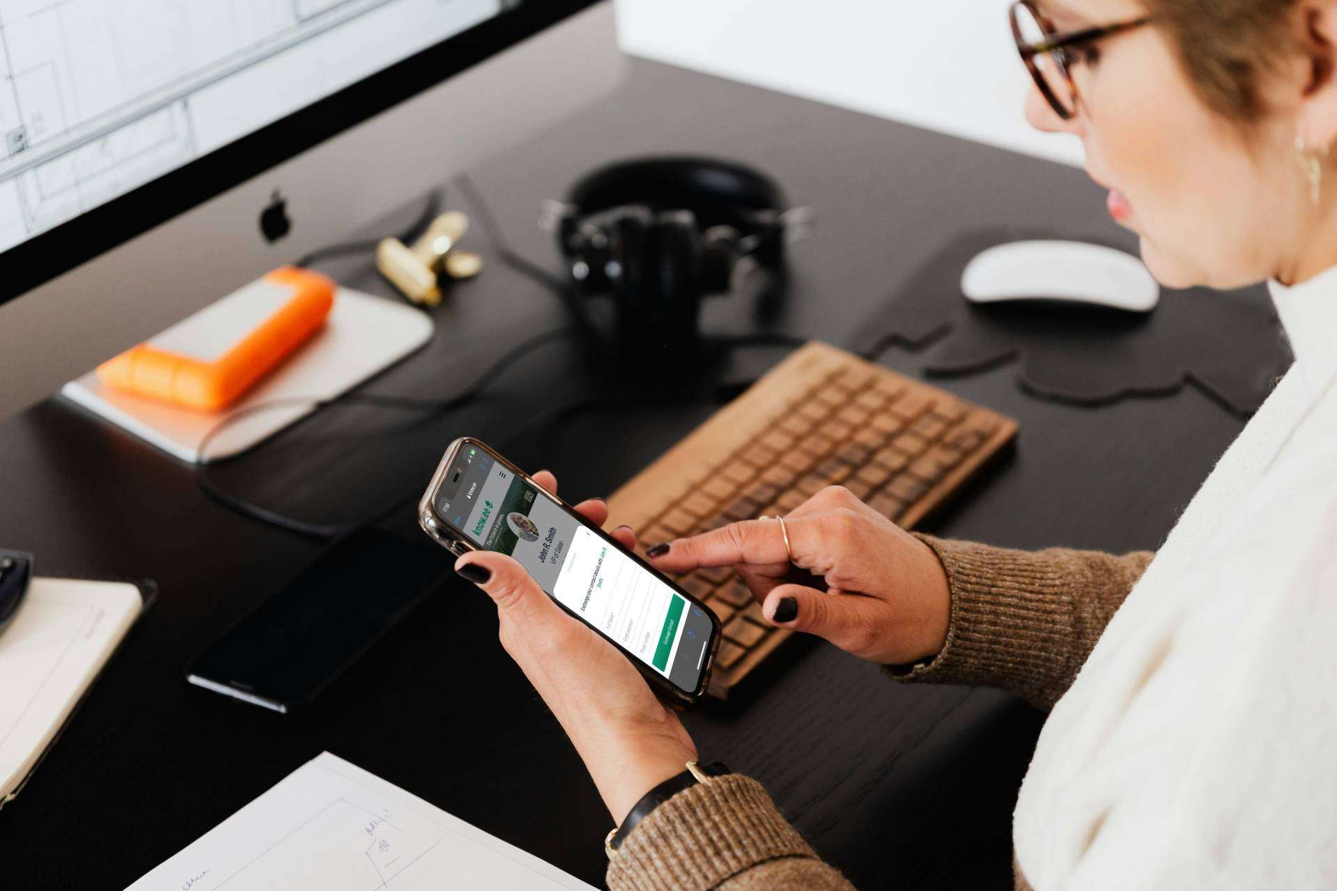 Knowee unveils 'Contact Exchange', revolutionizing professional networking