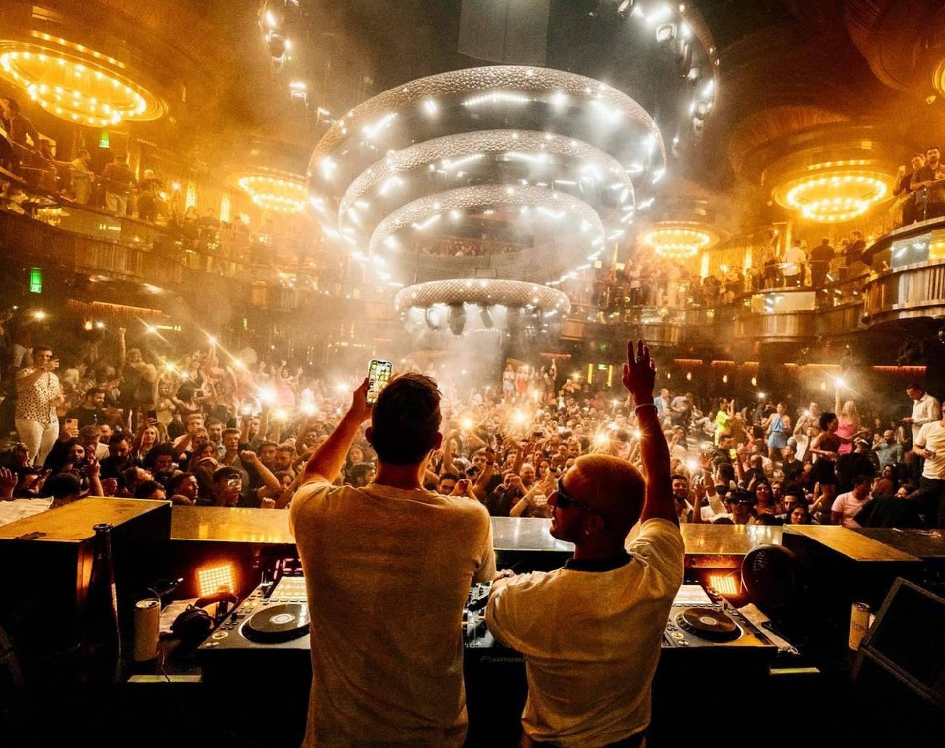 Las Vegas VIP Tables; A Premier Nightlife Experience