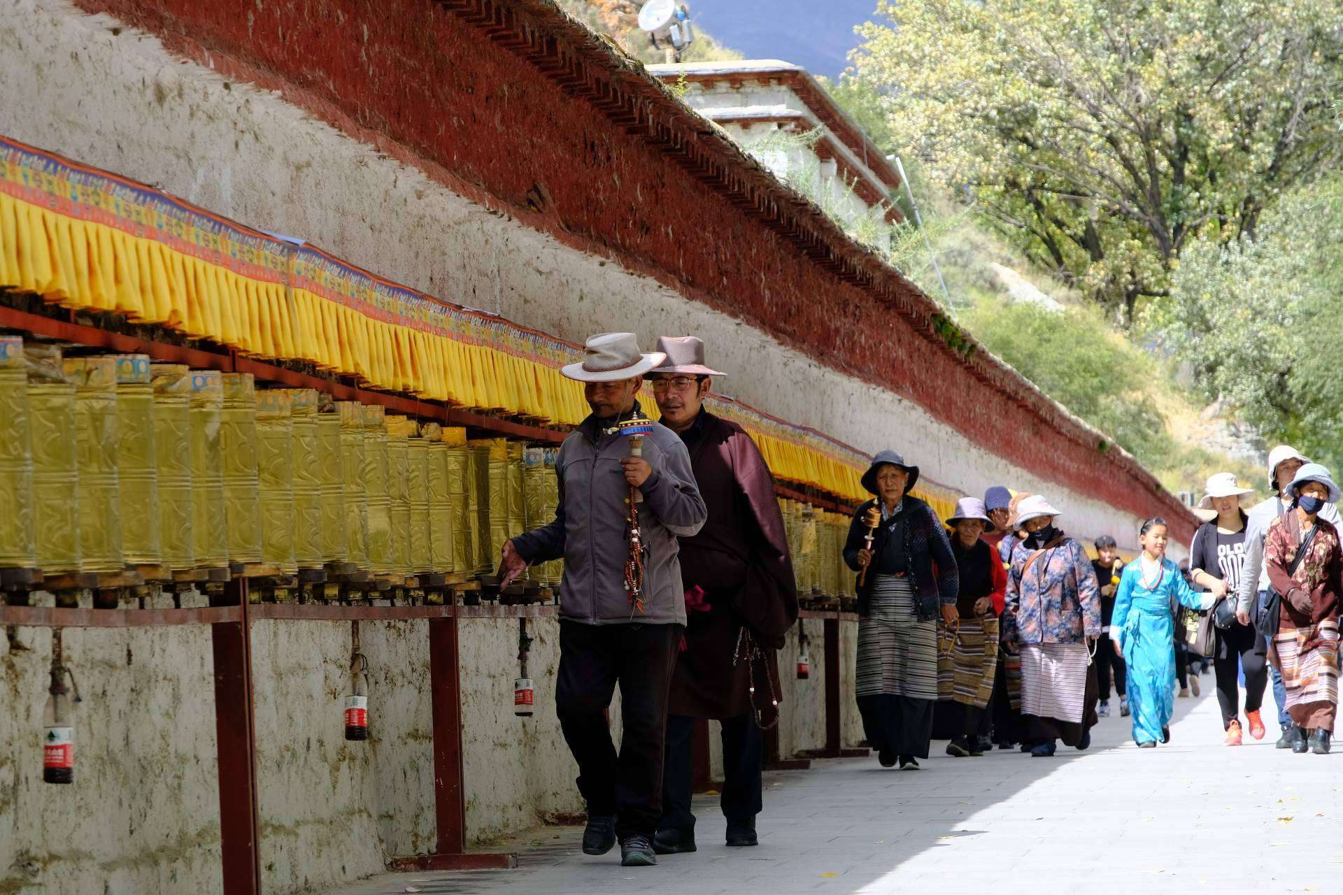 Tibet Tours Explored; Your 2025 Guide to Permits, Visa-Free Travel, Best Times & the Top 7 Circuits