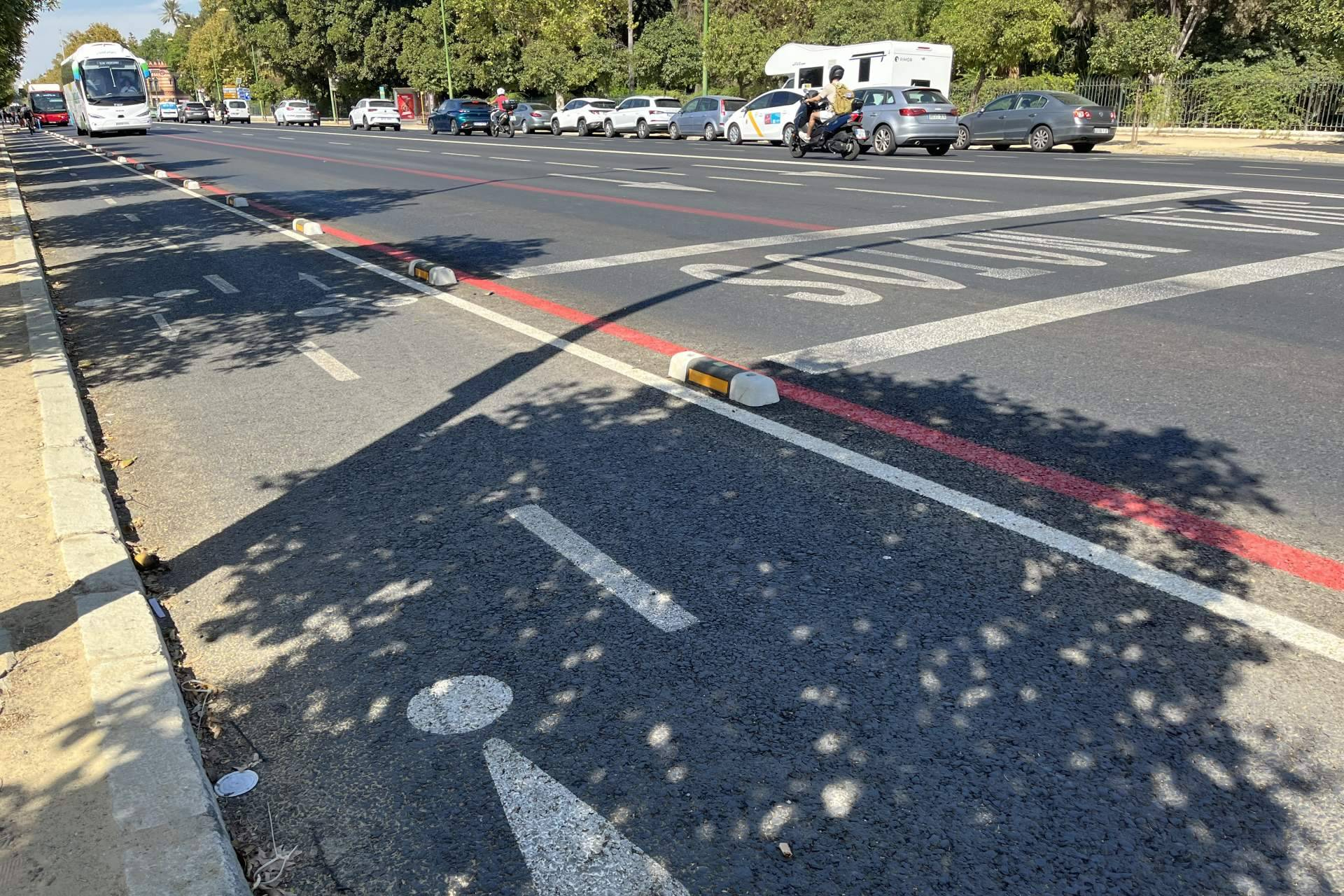Growing adoption of Abadecom Urban’s photoluminescent bike lane separator in urban environments